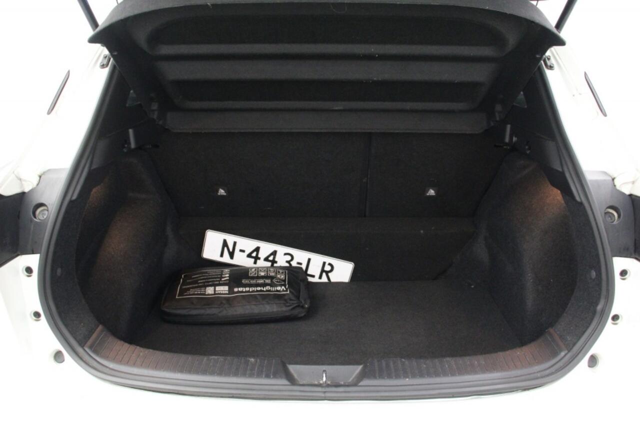 Nissan QASHQAI 1.3 MHEV Accenta - Panorama, Carplay, Navi, Camera - Nieuw Model 2022