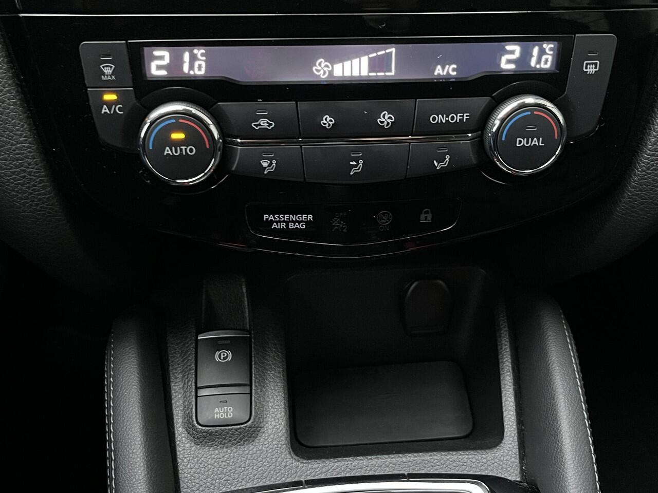 Nissan QASHQAI 1.3 DIG-T Premium Edition | Dealer onderhouden | Panoramadak | Stoelverwarming | Cruise Control |