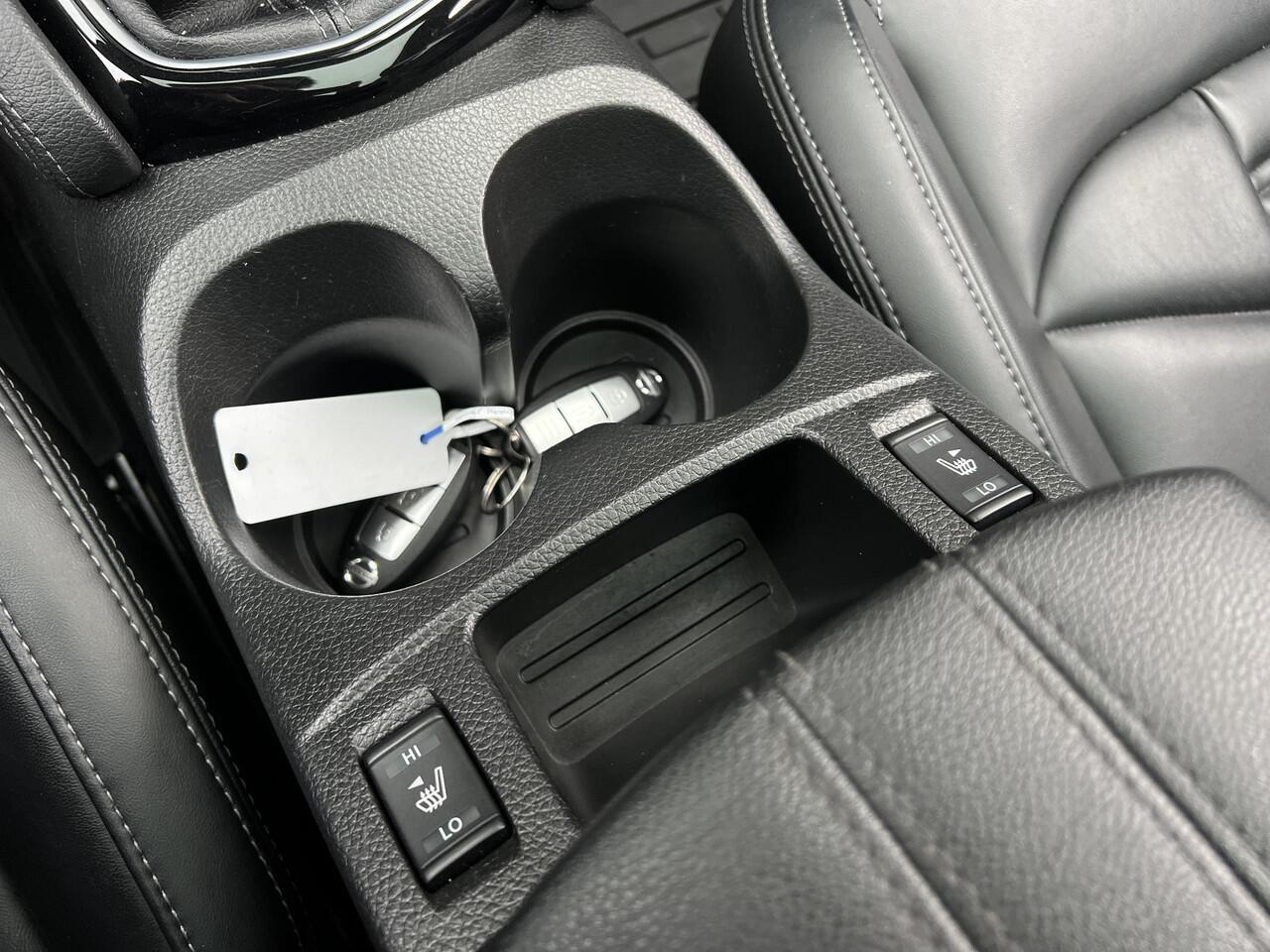 Nissan QASHQAI 1.3 DIG-T Premium Edition | Trekhaak | Panorama-Dak | Leder |