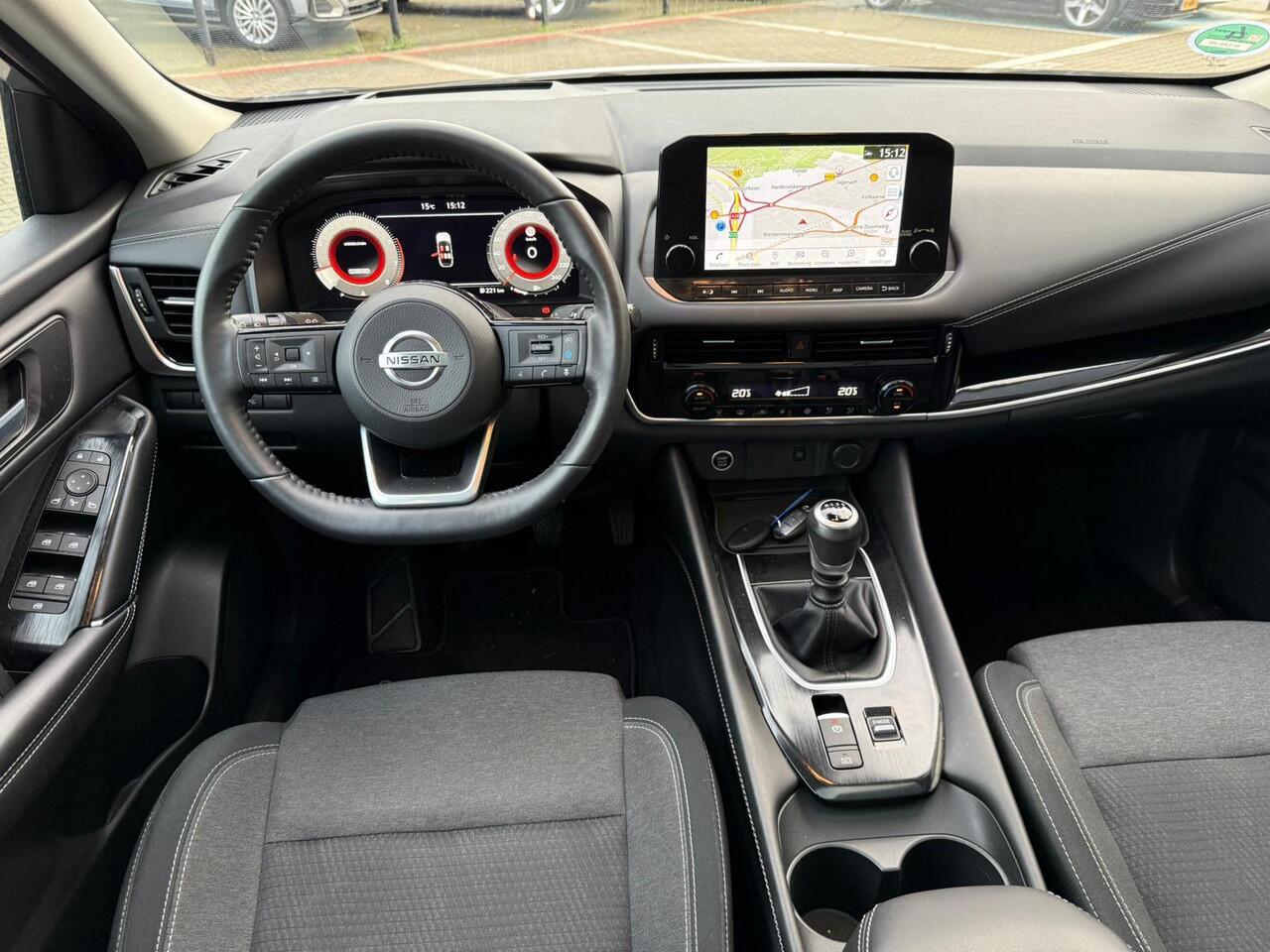 Nissan QASHQAI 1.3 MHEV Premiere Edition *Trekhaak & ACC*