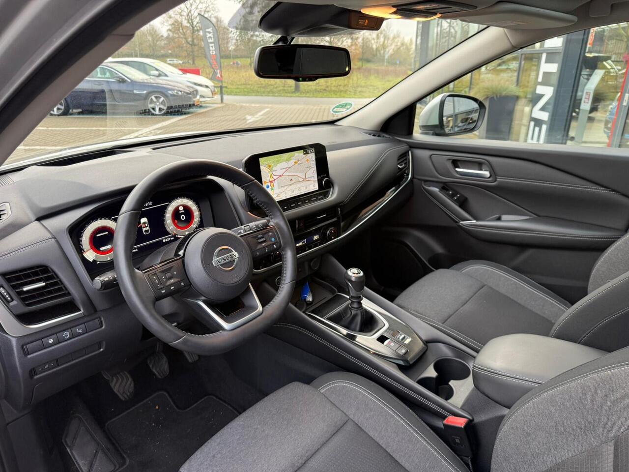 Nissan QASHQAI 1.3 MHEV Premiere Edition *Trekhaak & ACC*