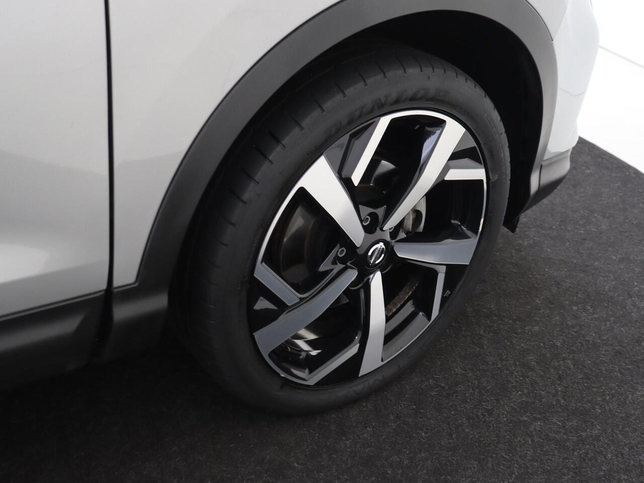 Nissan QASHQAI 1.3 DIG-T Premium Edition |Navigatie |360 Camera |Cruise & Climate Control | Panoramadak | Stoelverwarming |