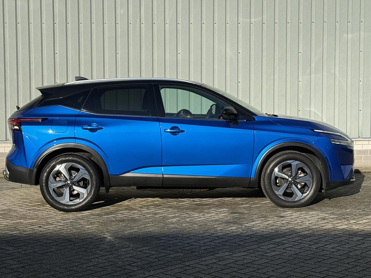 Nissan QASHQAI 1.3 MHEV Xtronic Premiere Edition / Trekhaak 1800 KG / Panoramadak / Head-up Display / Navigatie / 360 Graden Camera / Adaptive Cruise Control / Dual-Zone Climate Control /