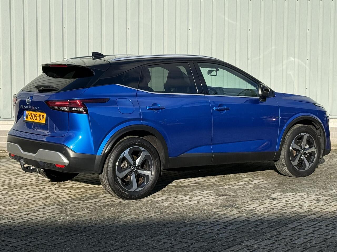 Nissan QASHQAI 1.3 MHEV Xtronic Premiere Edition / Trekhaak 1800 KG / Panoramadak / Head-up Display / Navigatie / 360 Graden Camera / Adaptive Cruise Control / Dual-Zone Climate Control /