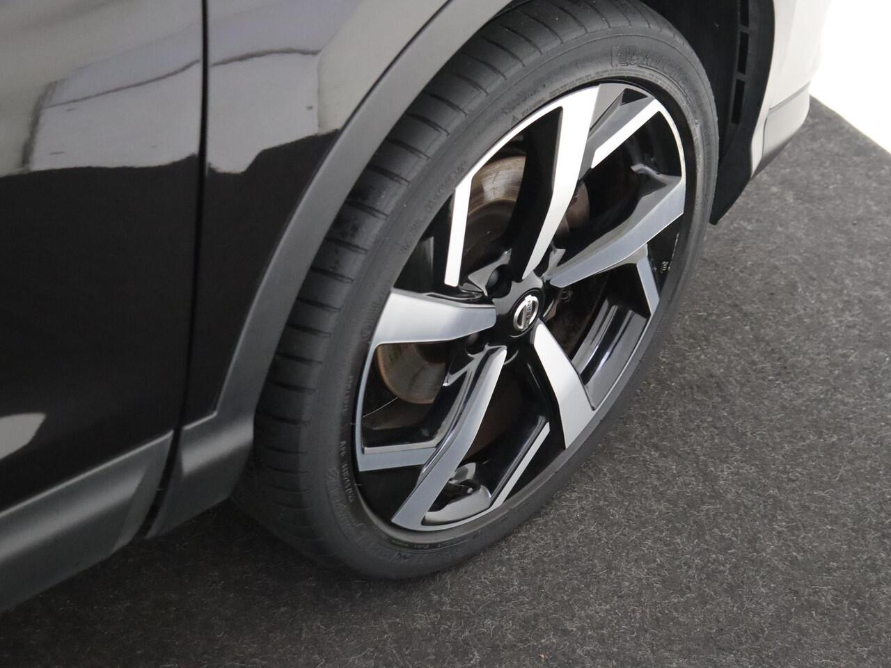 Nissan QASHQAI 1.3 DIG-T Premium Edition Premium lederen bekleding Lage kilometerstand