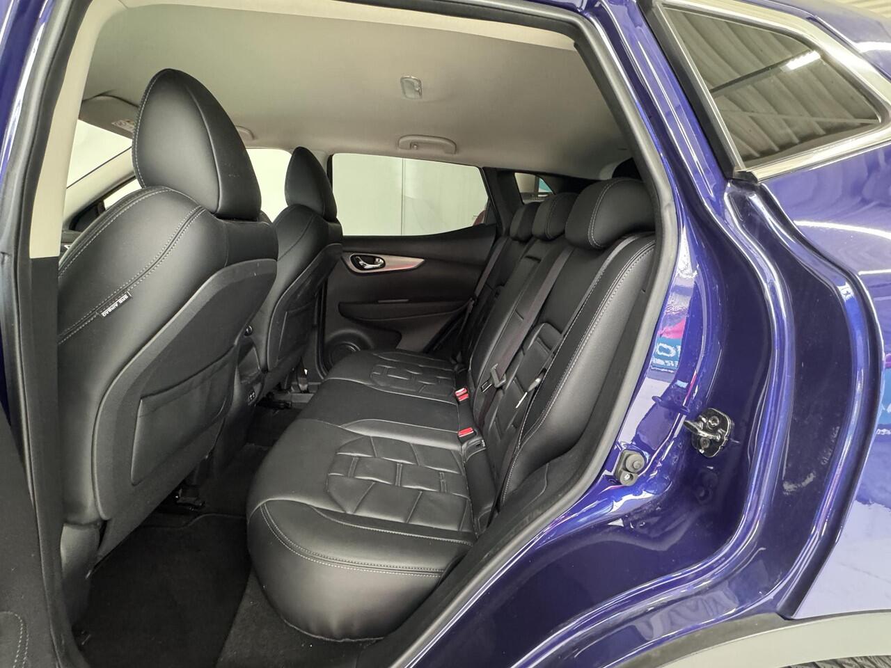 Nissan QASHQAI 1.3 DIG-T Premium Edition | Trekhaak | Leder | Stoelverwarming | 360° Camera |