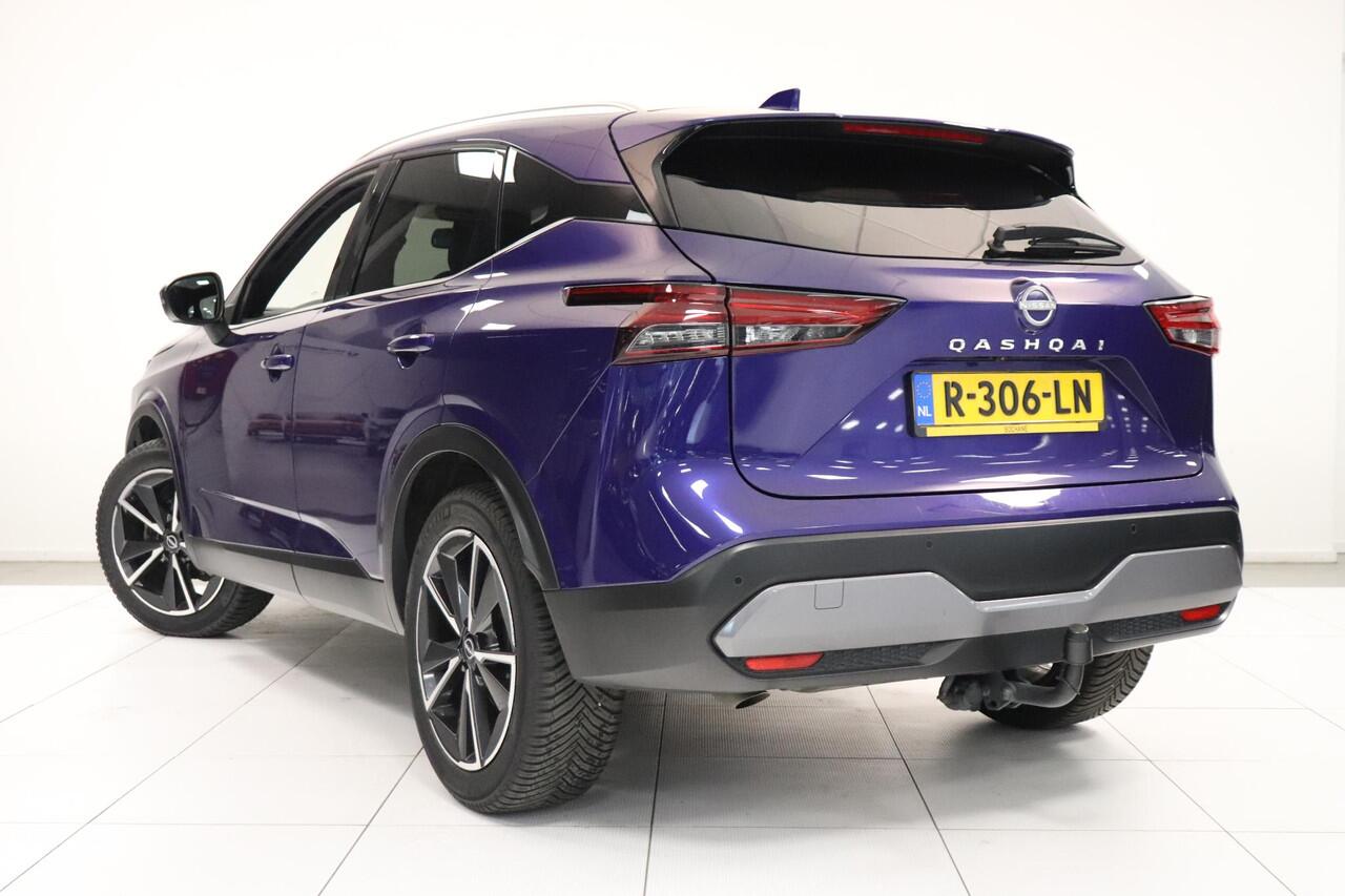 Nissan QASHQAI 1.3 MHEV Xtronic Business Executive | 360 Camera | Leder bekleding | Matrix LED | Panoramadak | Elec Achterklep | Trekhaak |