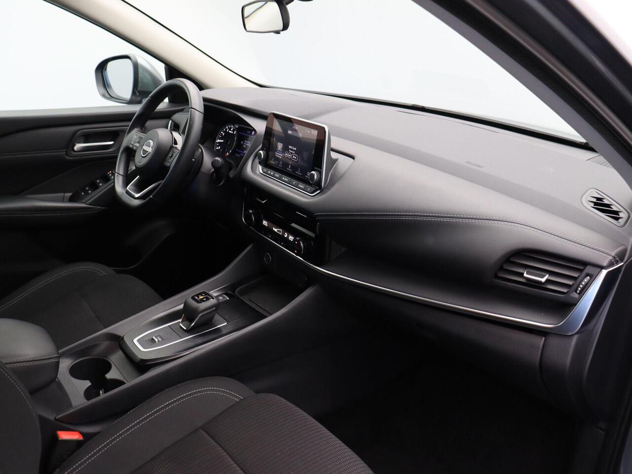 Nissan QASHQAI 158pk MHEV Xtronic Acenta | Climate control | Adaptieve cruise control | DAB radio | Achteruitrij camera | 1800KG trekgewicht |