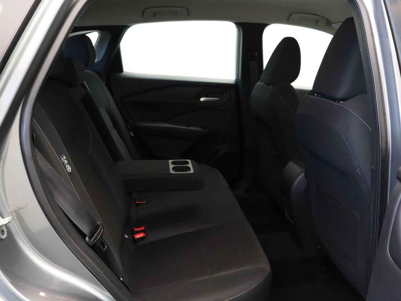 Nissan QASHQAI 158pk MHEV Xtronic Acenta | Climate control | Adaptieve cruise control | DAB radio | Achteruitrij camera | 1800KG trekgewicht |