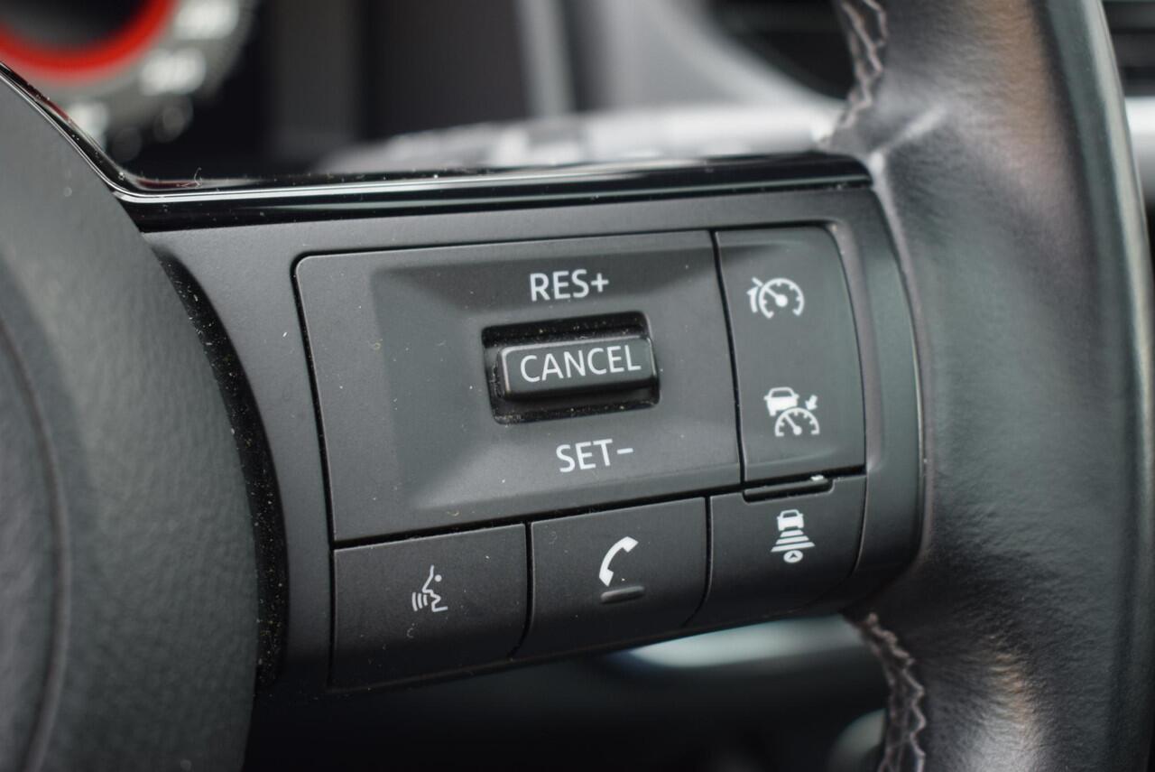 Nissan QASHQAI 1.3 MHEV N-Connecta Navi Airco panoramadak Km 30.250!!