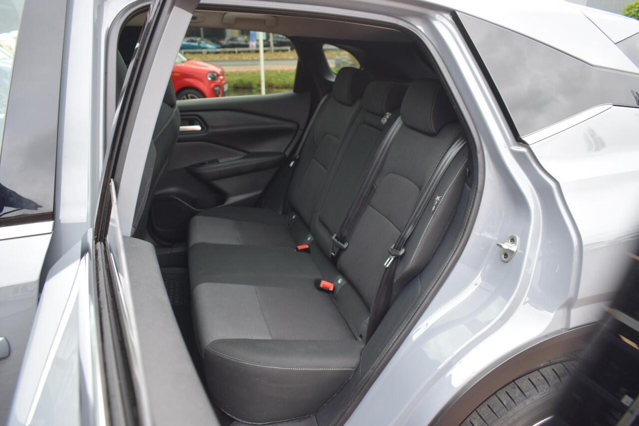 Nissan QASHQAI 1.3 MHEV N-Connecta Navi Airco panoramadak Km 30.250!!