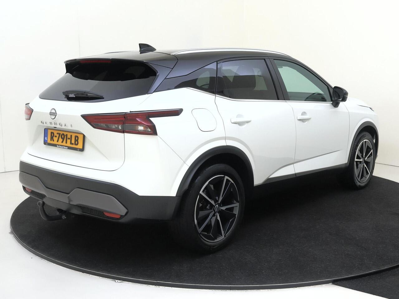 Nissan QASHQAI 1.3 MHEV Xtronic Tekna Trekhaak Cold pack zwart dak