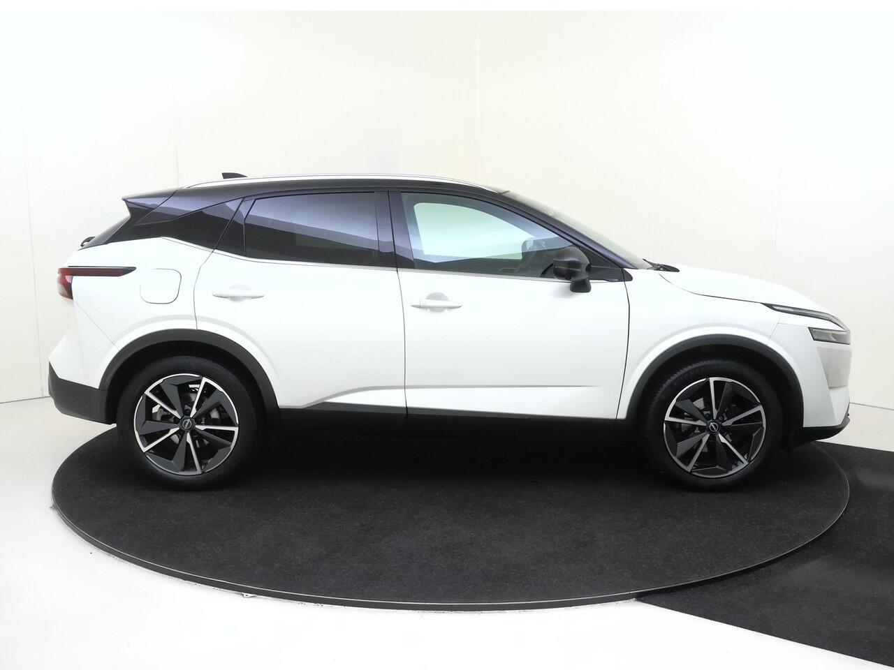 Nissan QASHQAI 1.3 MHEV Xtronic Tekna Trekhaak Cold pack zwart dak