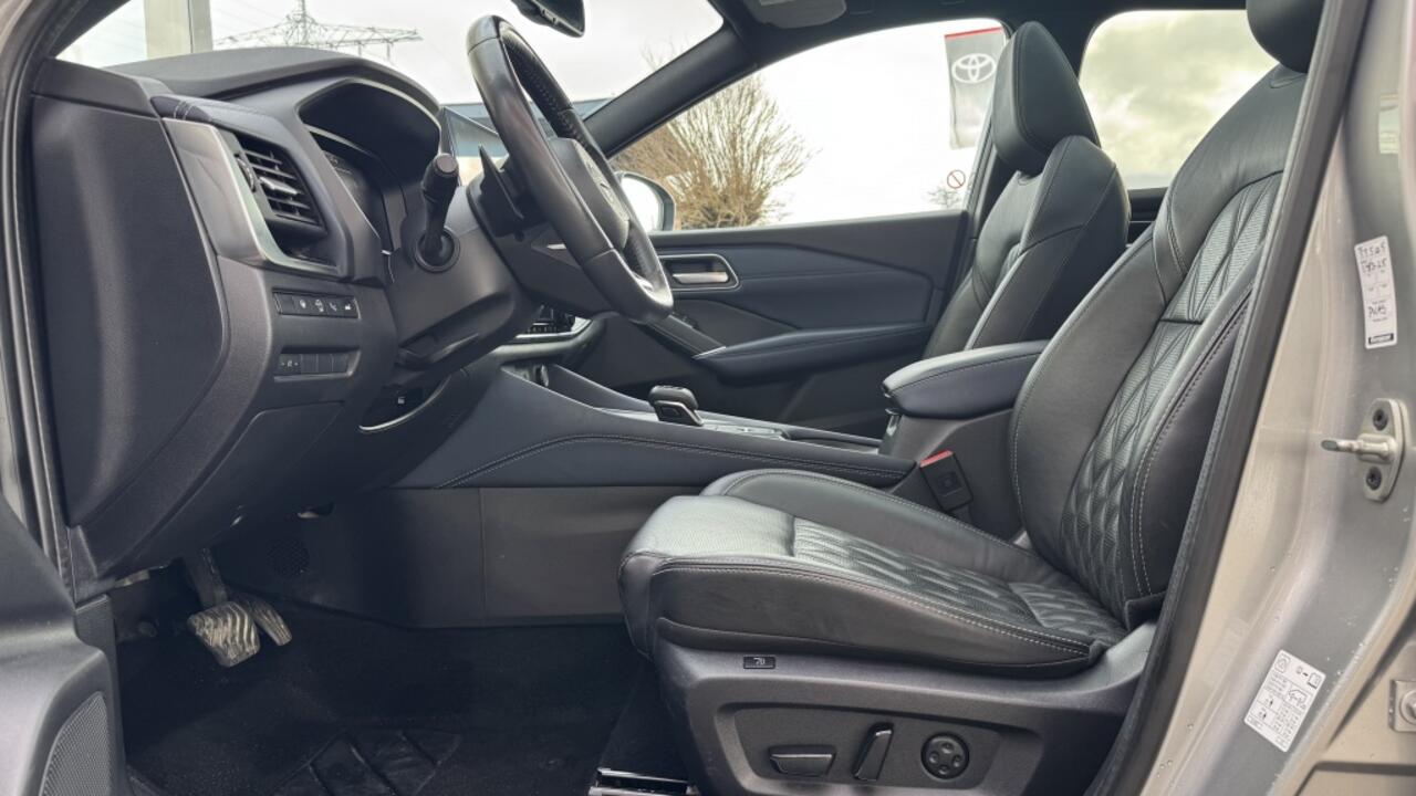 Nissan QASHQAI 1.3 MHEV X Tekna + | Pano | Leer | Camera