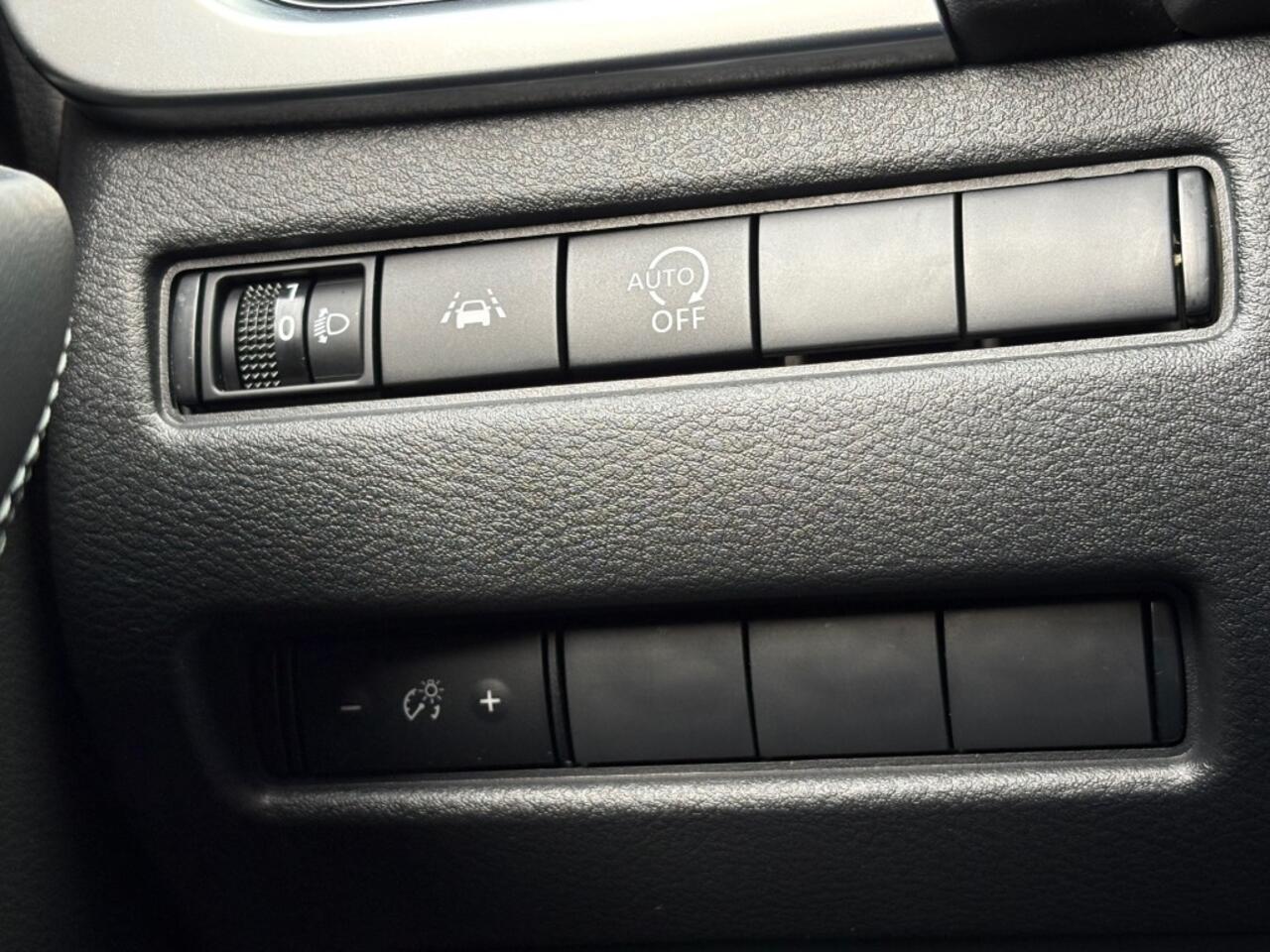 Nissan QASHQAI 1.3 MHEV AUT. 158PK LED NAVIGATIE 360-CAMERA CARPLAY AIRCO LMV PDC