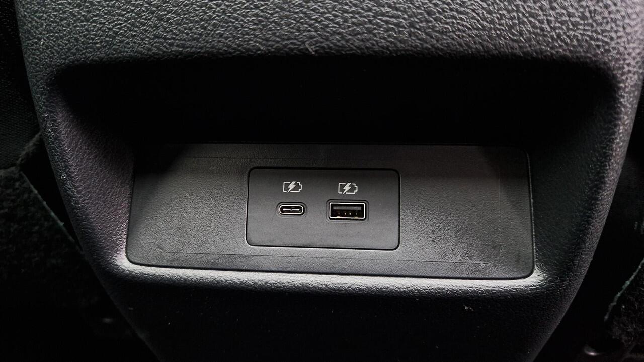 Nissan QASHQAI 1.3 MHEV Xtronic N-Connecta Automaat.