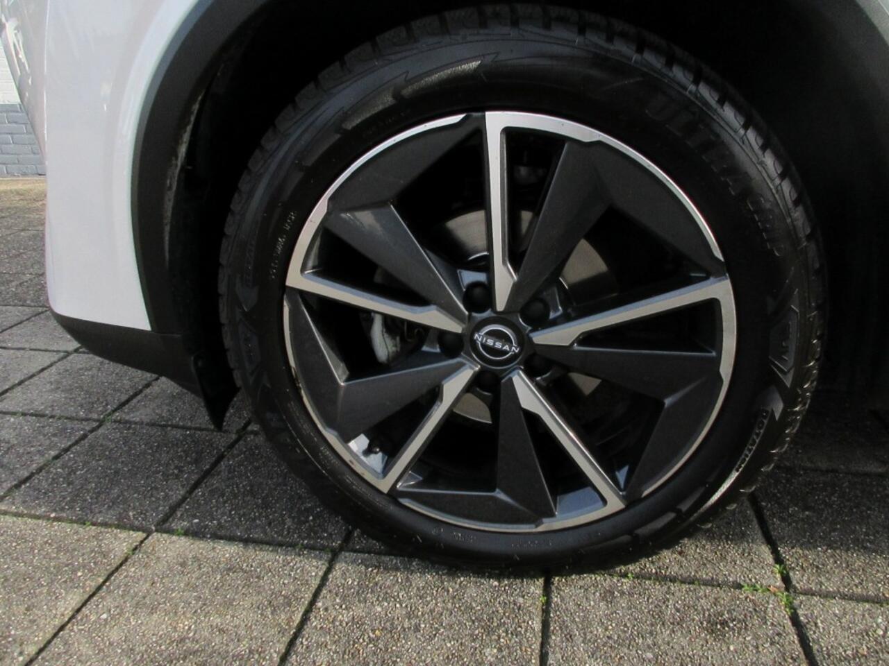 Nissan QASHQAI 1.3 MHEV Xtronic Tekna 1800kg Trekgewicht