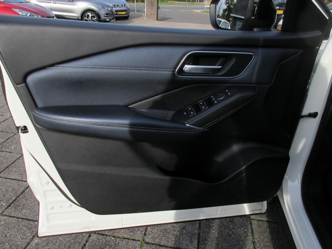 Nissan QASHQAI 1.3 MHEV Xtronic Tekna 1800kg Trekgewicht