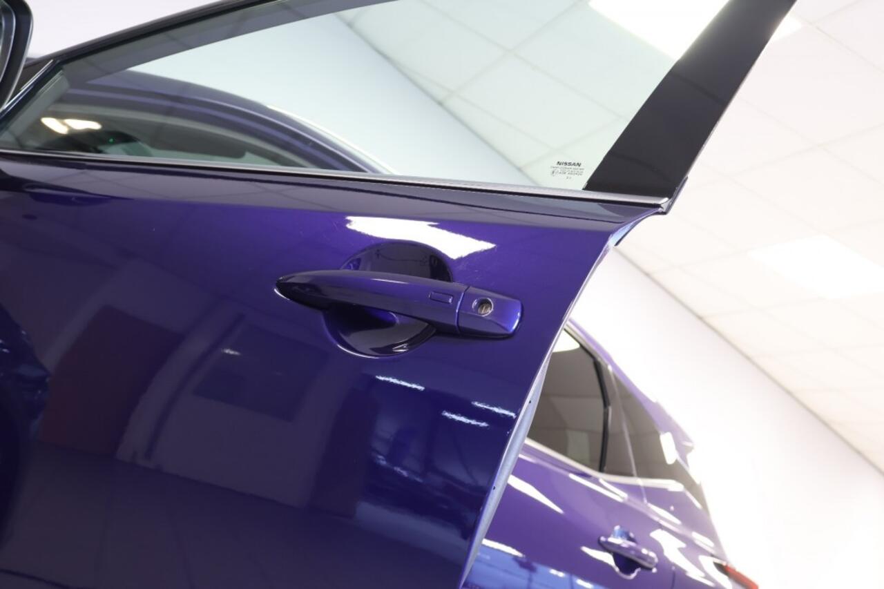 Nissan QASHQAI 1.3 MHEV 158 Xtronic Business Premium - Trekhaak - Pano - Dodehoek