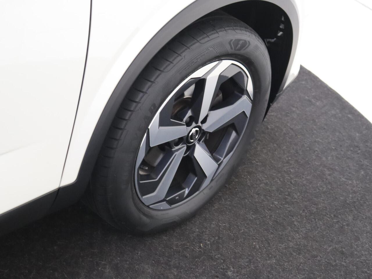 Nissan QASHQAI 1.3 MHEV Premiere Edition Apple carplay | android auto | camera | LM velgen