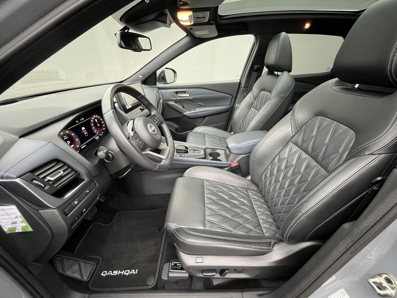 Nissan QASHQAI 1.5 e-Power Tekna Plus / Panoramadak / HUD / Apple Carplay & Android Auto / 360° Camera / Keyless Entry & Start / Navigatie full map / Stuur- en Stoelverwarming / Voorruitverwarming / Climate Control / Adaptieve Cruise Control / Elektrisch Verstelbare Voo