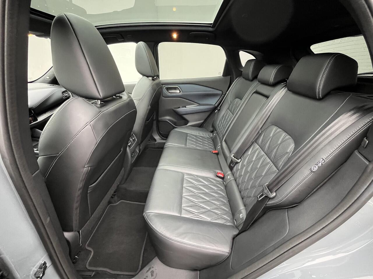 Nissan QASHQAI 1.5 e-Power Tekna Plus / Panoramadak / HUD / Apple Carplay & Android Auto / 360° Camera / Keyless Entry & Start / Navigatie full map / Stuur- en Stoelverwarming / Voorruitverwarming / Climate Control / Adaptieve Cruise Control / Elektrisch Verstelbare Voo