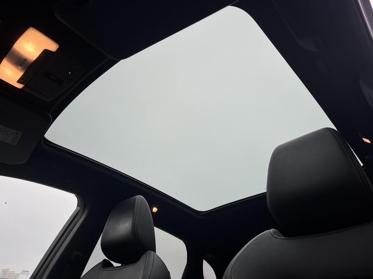 Nissan QASHQAI 1.5 e-Power Tekna Plus / Panoramadak / HUD / Apple Carplay & Android Auto / 360° Camera / Keyless Entry & Start / Navigatie full map / Stuur- en Stoelverwarming / Voorruitverwarming / Climate Control / Adaptieve Cruise Control / Elektrisch Verstelbare Voo