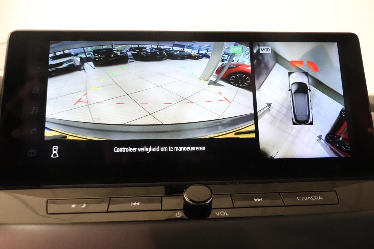 Nissan QASHQAI 1.3 MHEV Tekna Plus | Panoramadak | Lederen bekleding | Matrix LED | Elektr. voorstoelen | 360° Camera | Head up display |