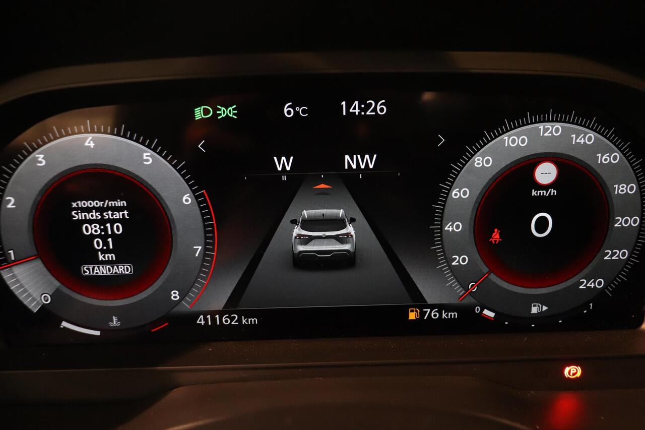 Nissan QASHQAI 1.3 MHEV Tekna Plus | Panoramadak | Lederen bekleding | Matrix LED | Elektr. voorstoelen | 360° Camera | Head up display |