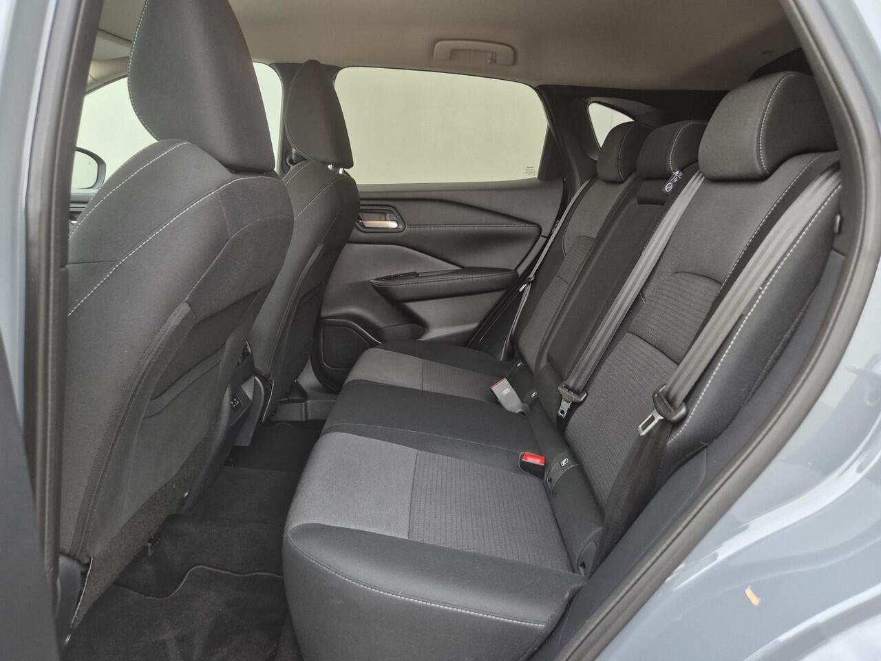 Nissan QASHQAI 1.3 MHEV Xtronic N-Connecta Automaat / Fabrieksgarantie tot 03-2026<100.000 / Dealer onderhouden / Cold Pack / Trekgewicht 1.800 Kg / Adaptief CC / Head Up Display / Rondomzicht camera /