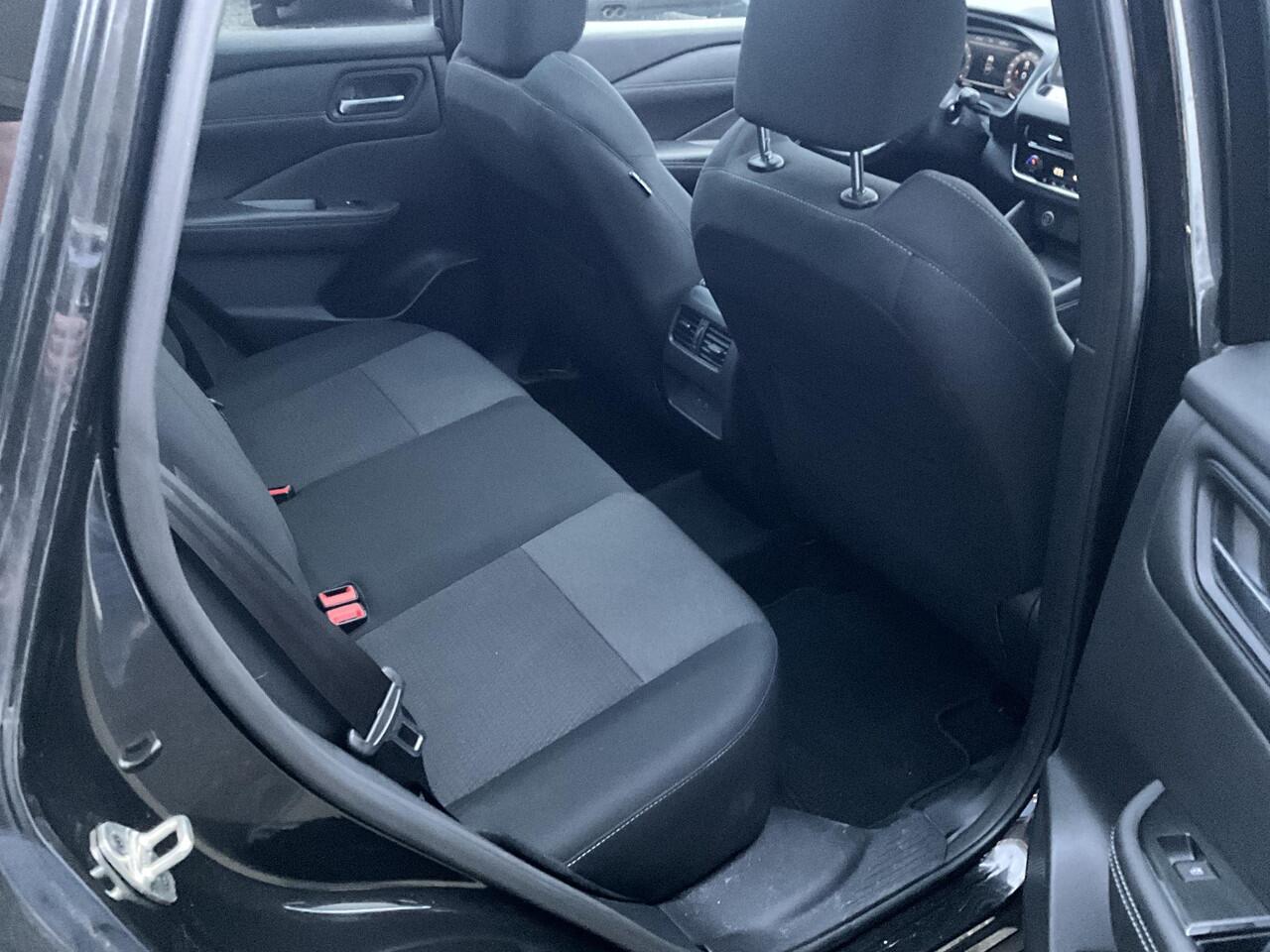 Nissan QASHQAI 1.3 MHEV Xtronic N-Connecta Pano