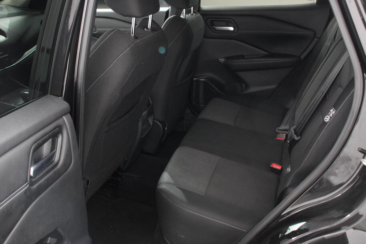 Nissan QASHQAI 1.3 DIG-T 158pk MHEV N-Connecta | Navigatie | Apple Carplay/Android Auto | 360 camera | Parkeersensoren | Adaptive Cruise Control | Stuur-en stoelverwarming | Blind Spot Assist | | Lane Assist | Ledverlichting voor | | Getinte ramen