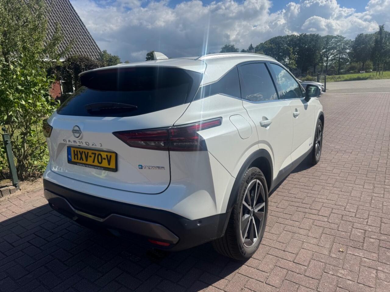 Nissan QASHQAI 1.5e-Power Business Desgin * Hybride / Navigatie / Glazen Panoramadak / Adaptive Cruise Control / Stuurverwarming