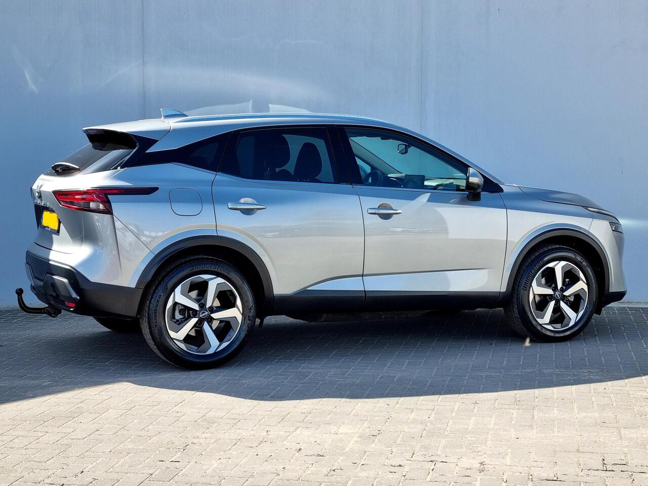 Nissan QASHQAI 1.3 MHEV Xtronic N-Connecta / Trekhaak ( 1.800 kg ) / All season banden / Panoramadak /