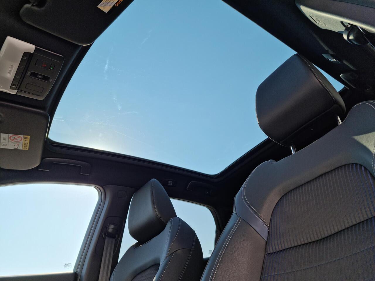 Nissan QASHQAI 1.5 e-Power Tekna / All season banden / Apple carplay / Android auto / Panoramadak / Head-up Display / Elektrische kofferbak