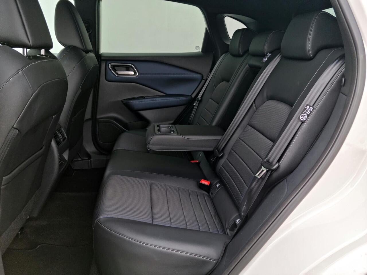 Nissan QASHQAI 1.5 e-Power Tekna / All season banden / Apple carplay / Android auto / Panoramadak / Head-up Display / Elektrische kofferbak