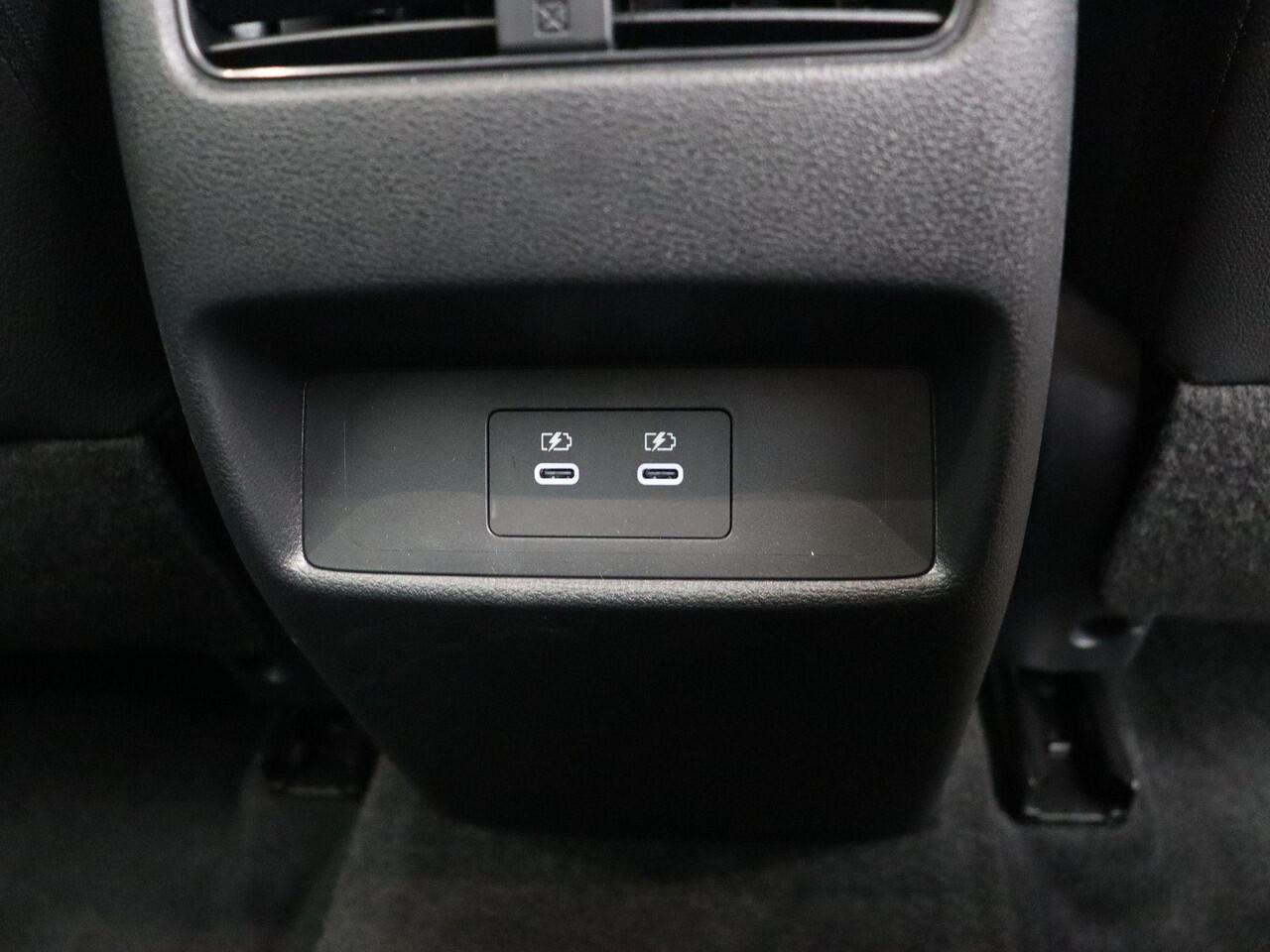 Nissan QASHQAI 158pk MHEV Xtronic Tekna | Google integratie | Stoel, stuur en voorruit verwarming | 360-graden camera | Pro-pilot |