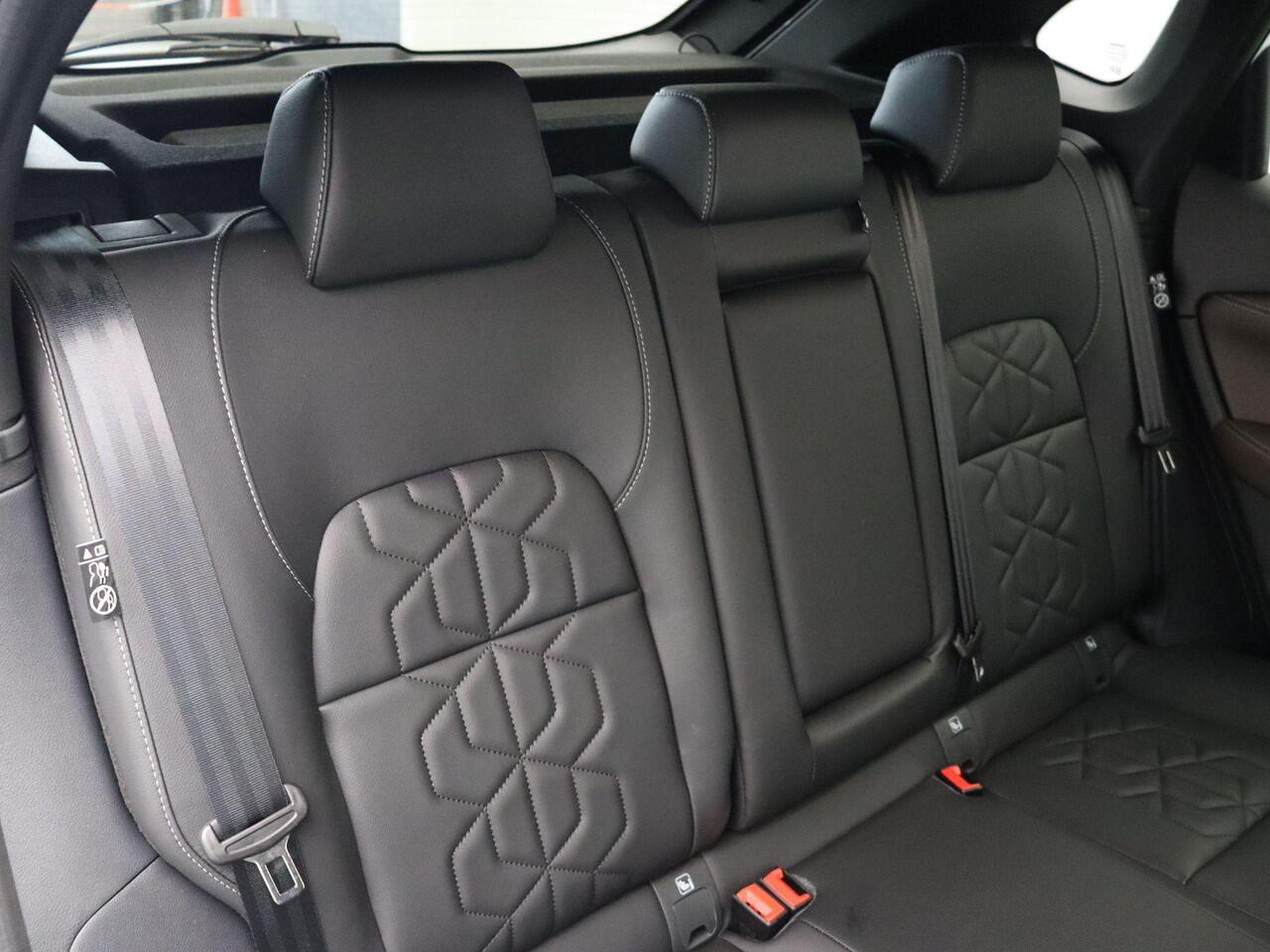 Nissan QASHQAI 158pk MHEV Xtronic Tekna | Google integratie | Stoel, stuur en voorruit verwarming | 360-graden camera | Pro-pilot |