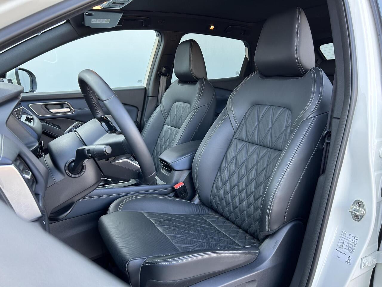 Nissan QASHQAI 1.5 e-Power Tekna Plus / Panoramadak / 360° Camera / HUD / Apple Carplay & Android Auto / Stuur- en Stoelverwarming / Voorruitverwarming / Keyless Entry & Start / Adaptieve Cruise Control / Climate Control / Elektrisch Verstelbare Voorstoelen met geheugen