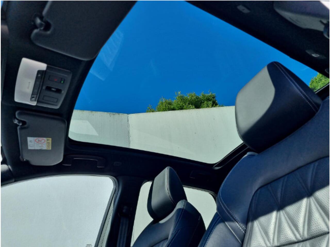 Nissan QASHQAI 1.5 e-Power Tekna Plus / Panoramadak / 360° Camera / HUD / Apple Carplay & Android Auto / Stuur- en Stoelverwarming / Voorruitverwarming / Keyless Entry & Start / Adaptieve Cruise Control / Climate Control / Elektrisch Verstelbare Voorstoelen met geheugen