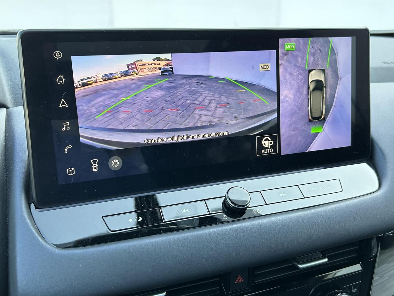 Nissan QASHQAI 1.5 e-Power Tekna Plus / Panoramadak / 360° Camera / HUD / Apple Carplay & Android Auto / Stuur- en Stoelverwarming / Voorruitverwarming / Keyless Entry & Start / Adaptieve Cruise Control / Climate Control / Elektrisch Verstelbare Voorstoelen met geheugen