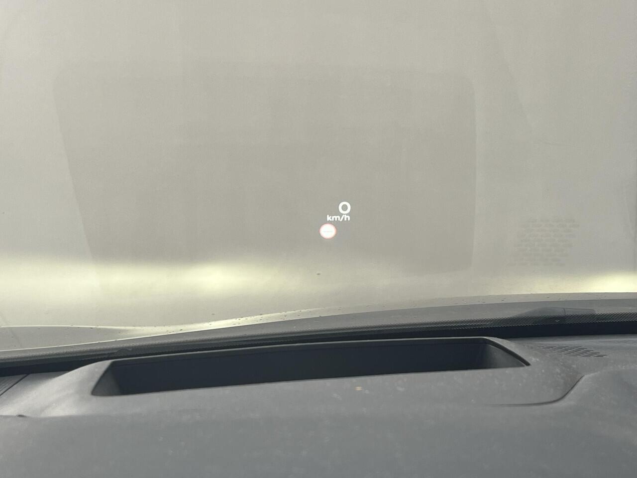 Nissan QASHQAI 1.3 MHEV Xtronic Tekna / all seasons / Vaste Trekhaak 13-polig (Trekgewicht 1.800kg) / Panoramadak / 360° Camera / HUD / Adaptieve Cruise Control / Apple Carplay & Android Auto / Navigatie full map / Keyless Entry & Start / Climate Control