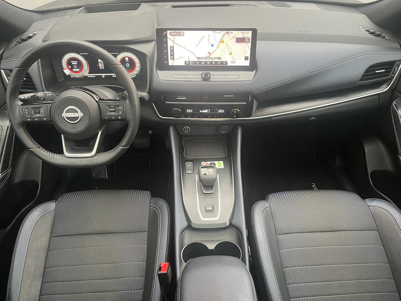 Nissan QASHQAI 1.3 MHEV Xtronic Tekna / Vaste Trekhaak 13-polig (Trekgewicht 1.800kg) / All Seasonbanden / Panoramadak / HUD / 360° Camera / Apple Carplay & Android Auto / Navigatie full map / Keyless Entry & Start / Elektrisch Verstelbare Bestuurdersstoel / Elektrisc