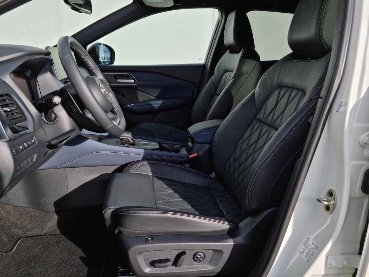 Nissan QASHQAI 1.3 MHEV Xtronic Tekna Plus / Vaste Trekhaak 13-polig (Trekgewicht 1.800kg) / All Seasons / Panoramadak / HUD / Apple Carplay & Android Auto / Keyless Entry & Start / Elektrische Achterklep / Adaptieve Cruise Control / Navigatie full map / Elektrisch Vers