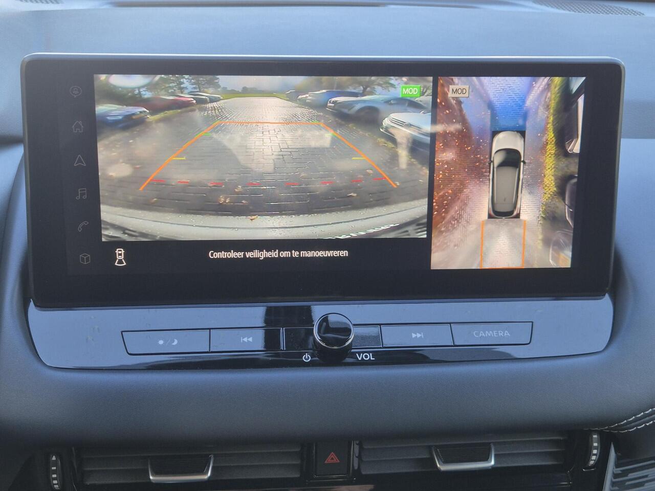 Nissan QASHQAI 1.3 MHEV Xtronic Tekna Plus Automaat / HUD / Panoramadak / Allseason banden / Trekgewicht 1800 kg / Elektrische achterklep / Stoel met massage functie / Rondomzicht camera / Stuur-, Stoel en Voorruit verwarming / Bose Audio Systeem /