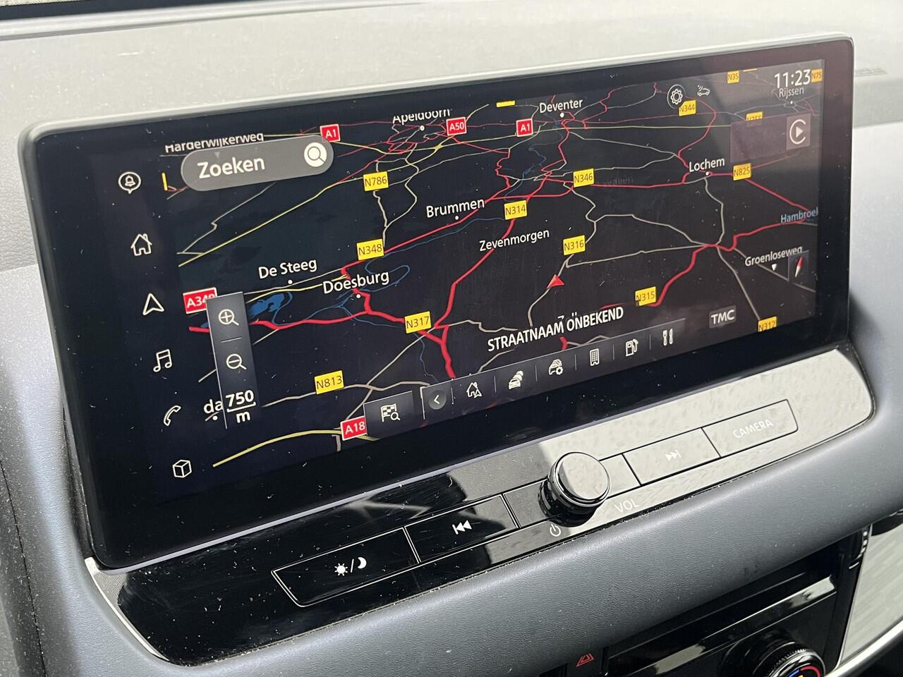 Nissan QASHQAI 1.5 e-Power Tekna / Panoramadak / 360° Camera / HUD / Apple Carplay & Android Auto / Keyless Entry & Start / Elektrische Achterklep / Adaptieve Cruise Control / Climate Control / Elektrisch Verstelbare Bestuurdersstoel / Parelmoer metallic