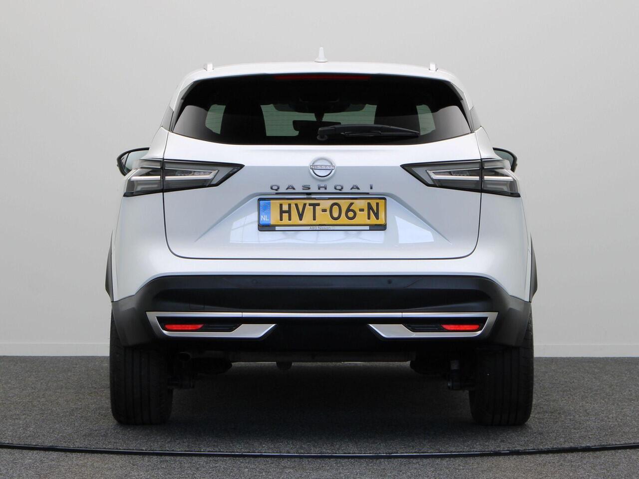 Nissan QASHQAI 158pk MHEV Xtronic N-Connecta | Automaat | 18" Lichtmetalen Velgen | Stoel, Stuur en Voorruitverwarming | Adaptieve Cruise Control | Keyless Entry |