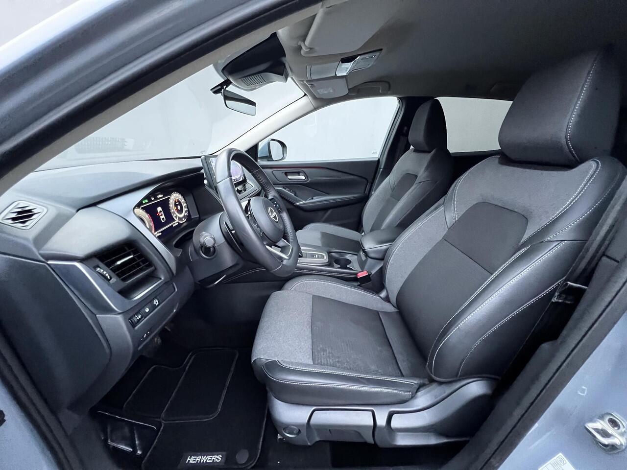 Nissan QASHQAI 1.3 MHEV Xtronic N-Connecta Automaat / Navigatie / 1.800 kg trekgewicht / Adaptieve CC / Camera 360° / Apple Carplay Android / 18" LM wielen /