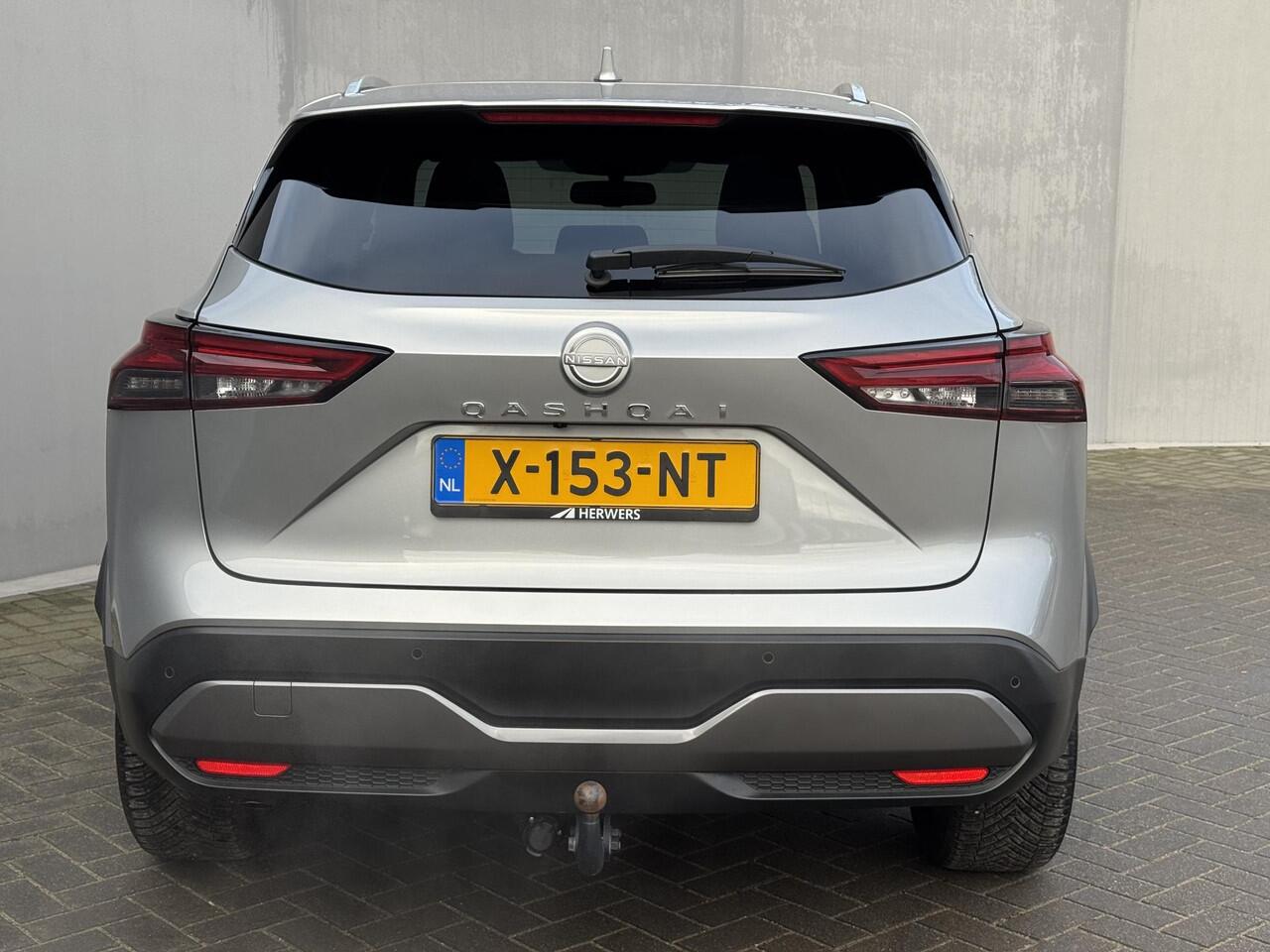 Nissan QASHQAI 1.3 MHEV Tekna / Trekhaak (Trekgewicht 1.400kg) / Dealeronderhouden / Panoramadak / Adaptieve Cruise Control / Stoelverwarming / Stuurverwarming / Voorruitverwarming / Apple Carplay & Android Auto /