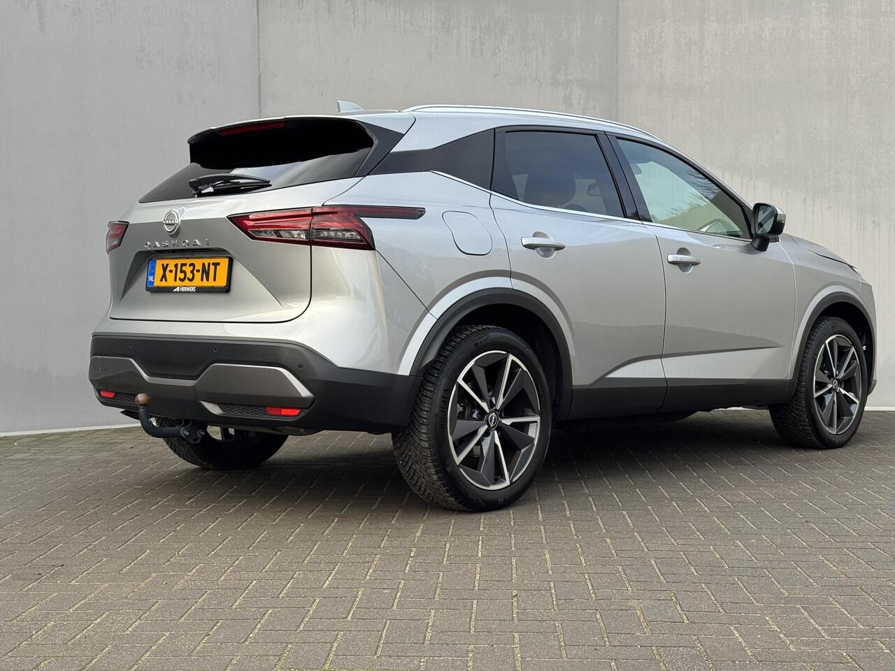 Nissan QASHQAI 1.3 MHEV Tekna / Trekhaak (Trekgewicht 1.400kg) / Dealeronderhouden / Panoramadak / Adaptieve Cruise Control / Stoelverwarming / Stuurverwarming / Voorruitverwarming / Apple Carplay & Android Auto /